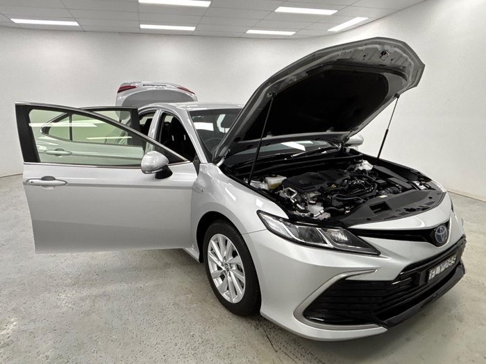 2024 Toyota Camry Ascent AXVH80R Silver Pearl
