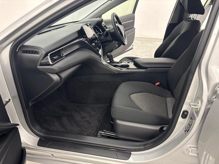 2024 Toyota Camry Ascent AXVH80R Silver Pearl