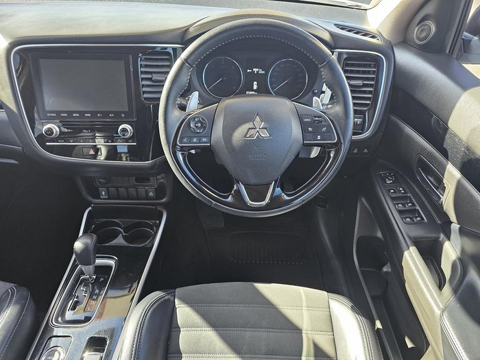 2020 Mitsubishi Outlander LS