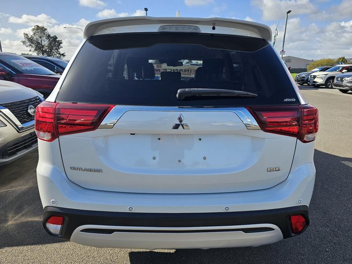 2020 Mitsubishi Outlander LS