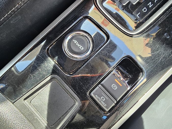 2020 Mitsubishi Outlander LS