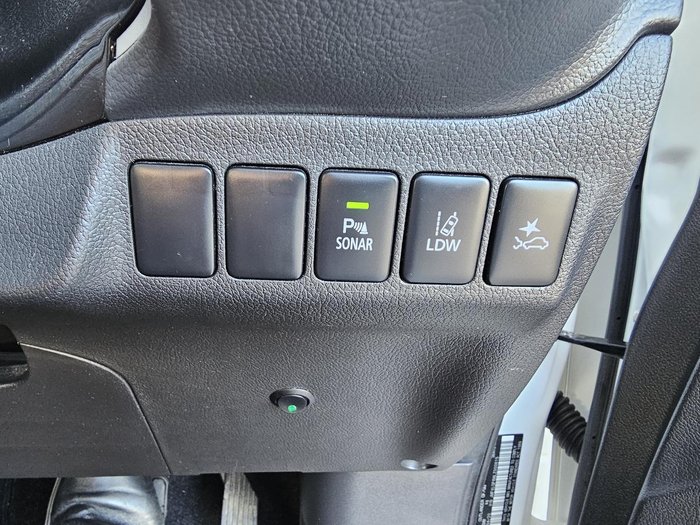 2020 Mitsubishi Outlander LS