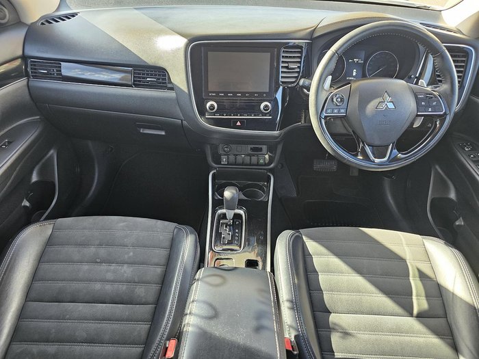2020 Mitsubishi Outlander LS