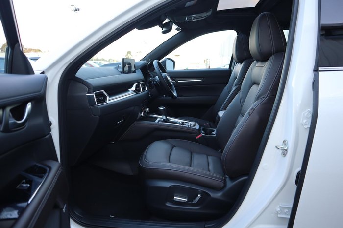 2025 Mazda CX-5 G25 Akera