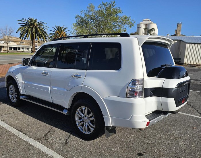 2019 Mitsubishi Pajero GLX