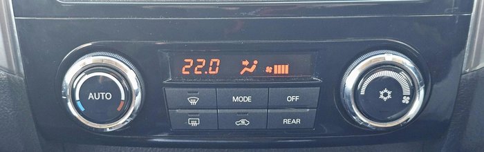 2019 Mitsubishi Pajero GLX