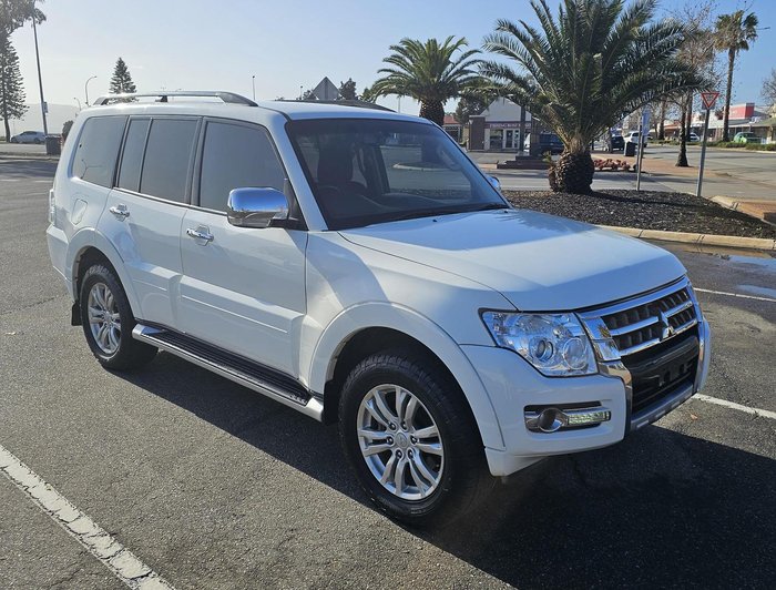 2019 Mitsubishi Pajero GLX