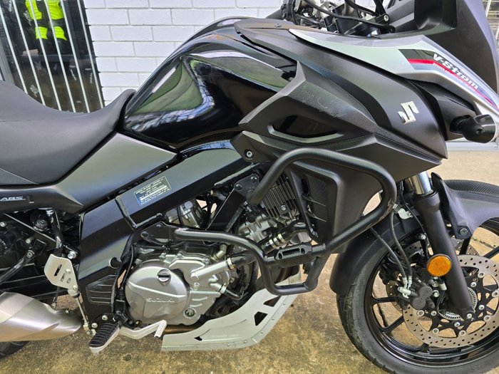 2017 Suzuki V-STROM 650 (DL650A) Black
