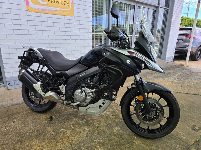 2017 Suzuki V-STROM 650 (DL650A) Black