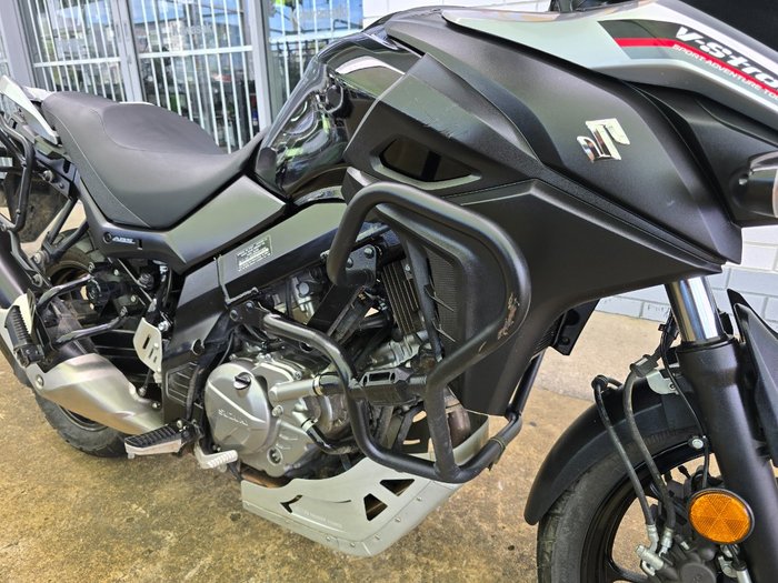 2017 Suzuki V-STROM 650 (DL650A) Black