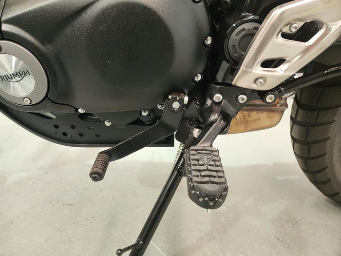 2025 Triumph Scrambler 400 X Scrambler Black