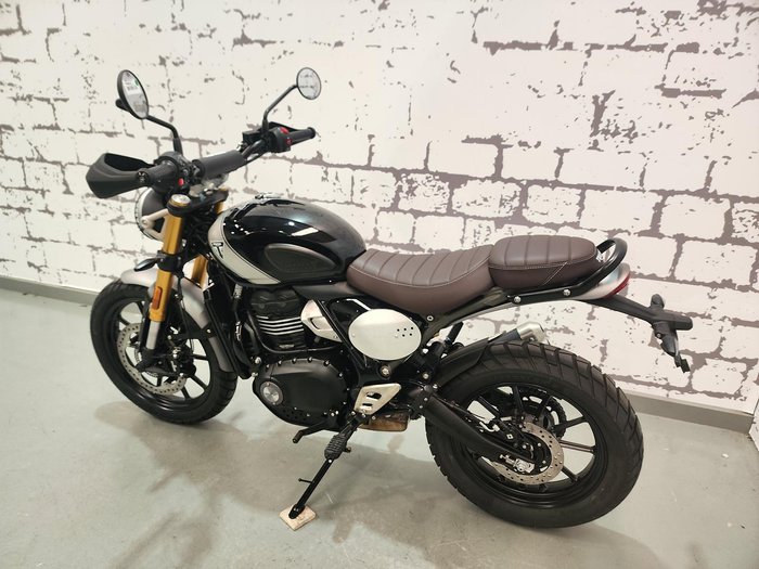 2025 Triumph Scrambler 400 X Scrambler Black