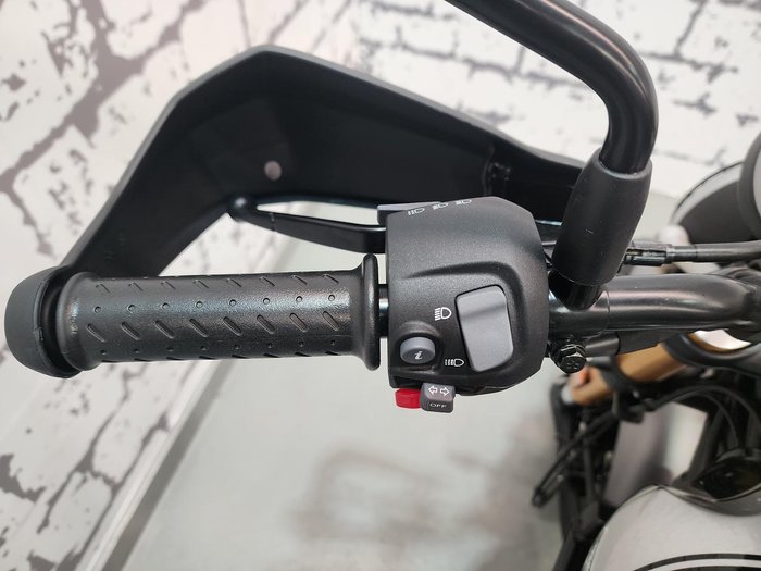 2025 Triumph Scrambler 400 X Scrambler Black