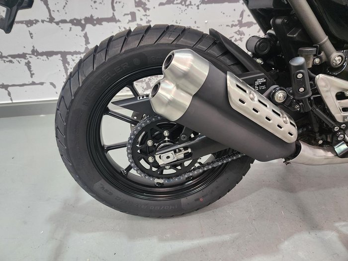 2025 Triumph Scrambler 400 X Scrambler Black