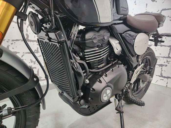 2025 Triumph Scrambler 400 X Scrambler Black