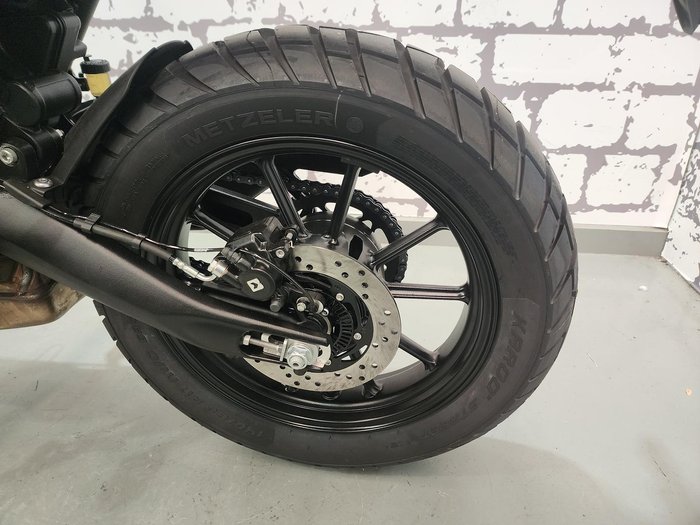 2025 Triumph Scrambler 400 X Scrambler Black