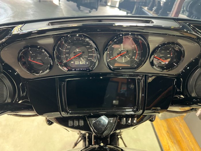 2020 Harley-davidson FLHXSE CVO STREET GLIDE Sand Dune