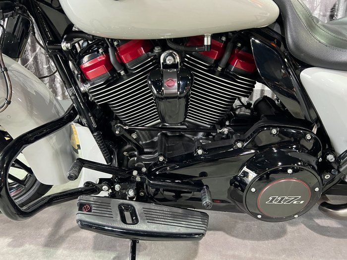 2020 Harley-davidson FLHXSE CVO STREET GLIDE Sand Dune