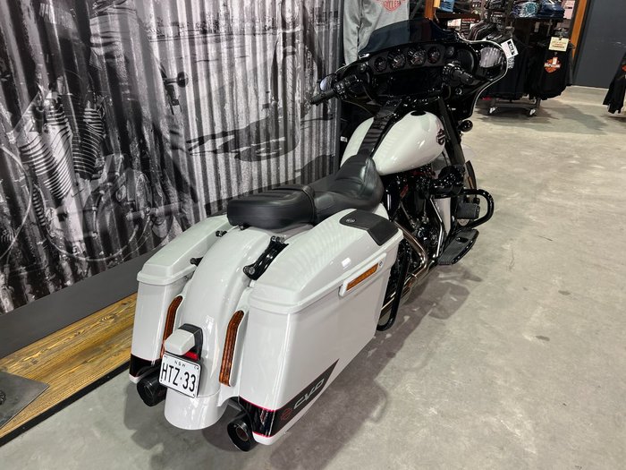 2020 Harley-davidson FLHXSE CVO STREET GLIDE Sand Dune