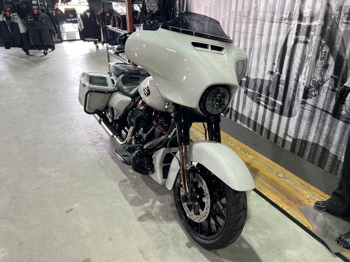 2020 Harley-davidson FLHXSE CVO STREET GLIDE Sand Dune
