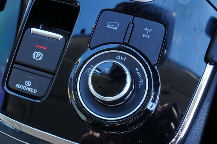 2021 Isuzu MU-X LS-U