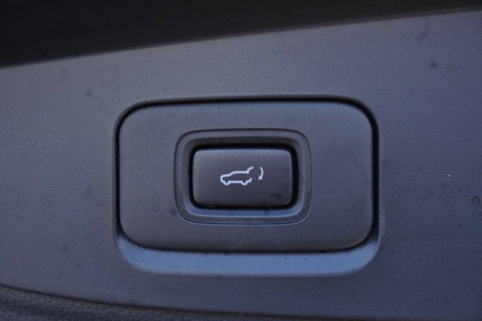 2021 Isuzu MU-X LS-U