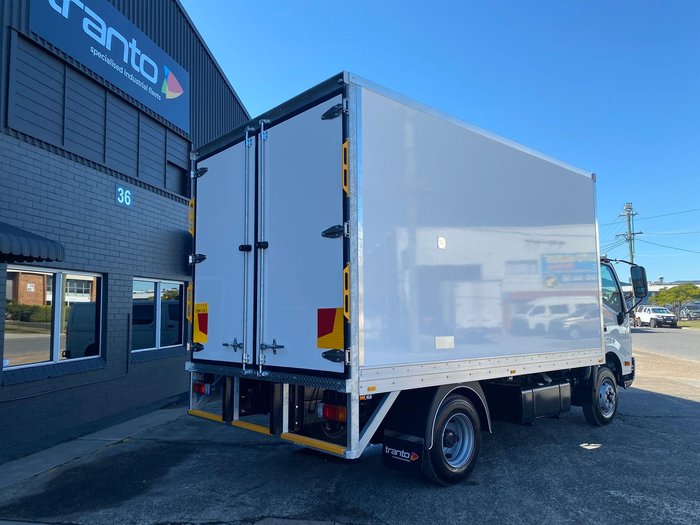 2025 Hino 300 Series 921 White