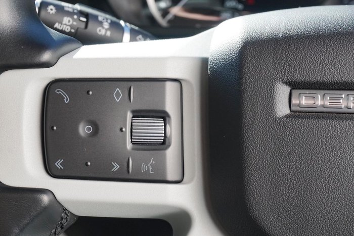 2023 Land Rover Defender 110 P400 SE