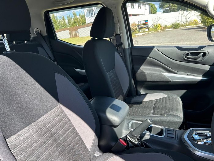 2024 Nissan Navara SL