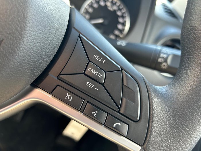 2024 Nissan Navara SL