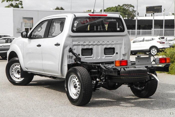 2024 Nissan Navara SL
