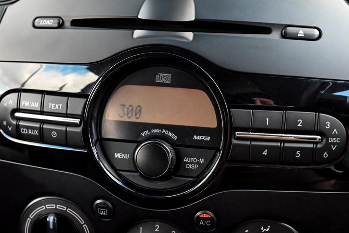 2011 Mazda 2 Neo