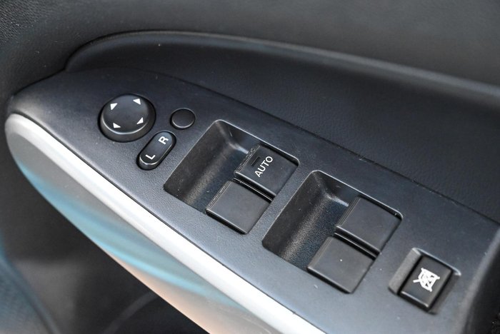 2011 Mazda 2 Neo