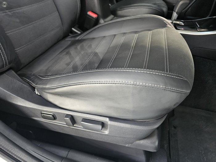 2020 Mitsubishi Outlander LS