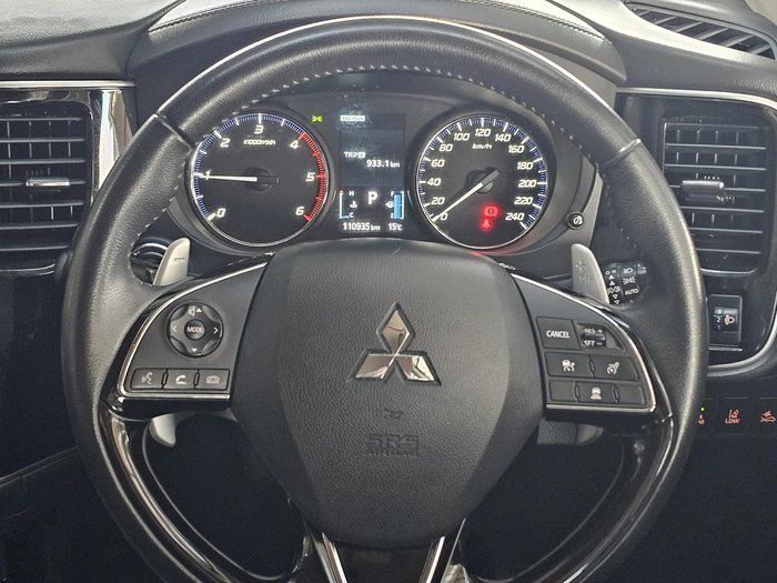 2020 Mitsubishi Outlander LS