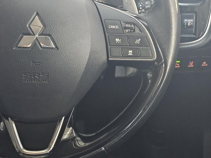 2020 Mitsubishi Outlander LS
