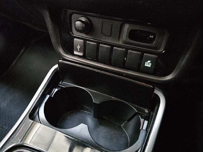 2020 Mitsubishi Outlander LS