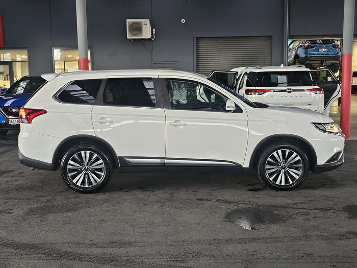 2018 Mitsubishi Outlander LS