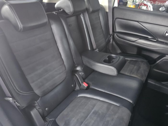 2018 Mitsubishi Outlander LS