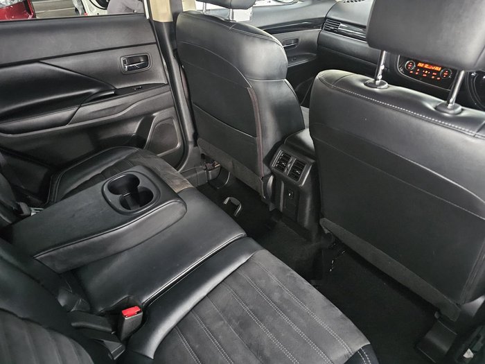 2018 Mitsubishi Outlander LS