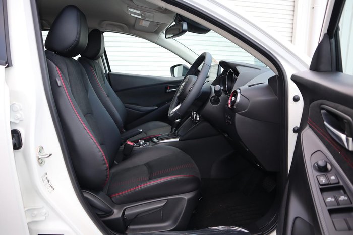 2025 Mazda 2 G15 GT