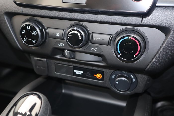 2025 Mazda BT-50 XT