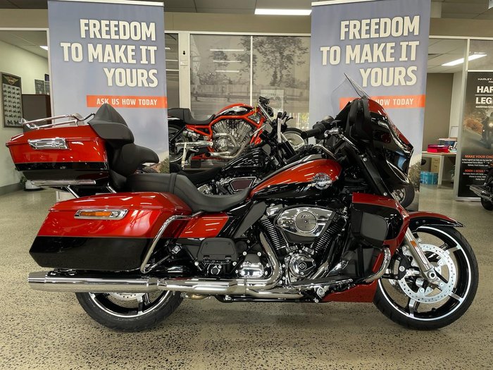 2025 Harley-Davidson Street Glide Ultra 117 (FLHXU) Touring Black
