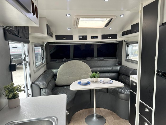 2013 Caria Toy Hauler 23'