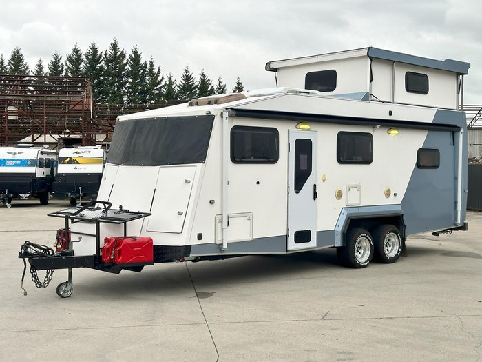2013 Caria Toy Hauler 23'