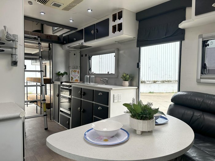 2013 Caria Toy Hauler 23'