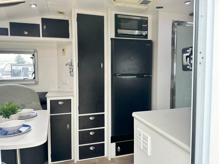 2013 Caria Toy Hauler 23'