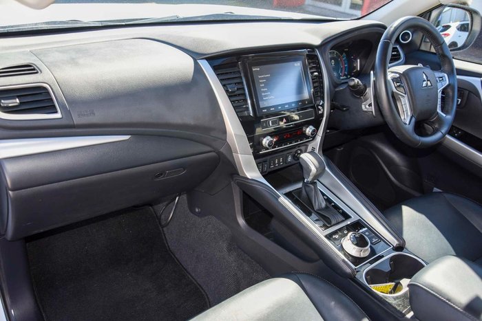 2023 Mitsubishi Pajero Sport GSR