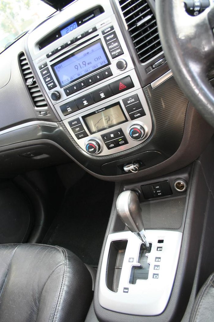 2010 Hyundai Santa Fe Highlander CM MY10 4X4 On Demand Vanilla White