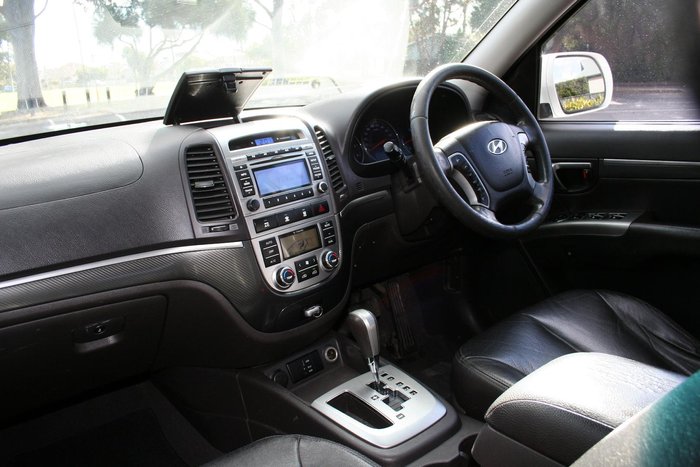 2010 Hyundai Santa Fe Highlander CM MY10 4X4 On Demand Vanilla White